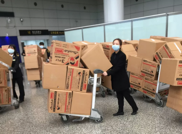 【中國免稅人在行動(dòng)·一線直擊篇】之六： 戰(zhàn)“疫”一線的陽光衛(wèi)士，愛心傳遞暖人心