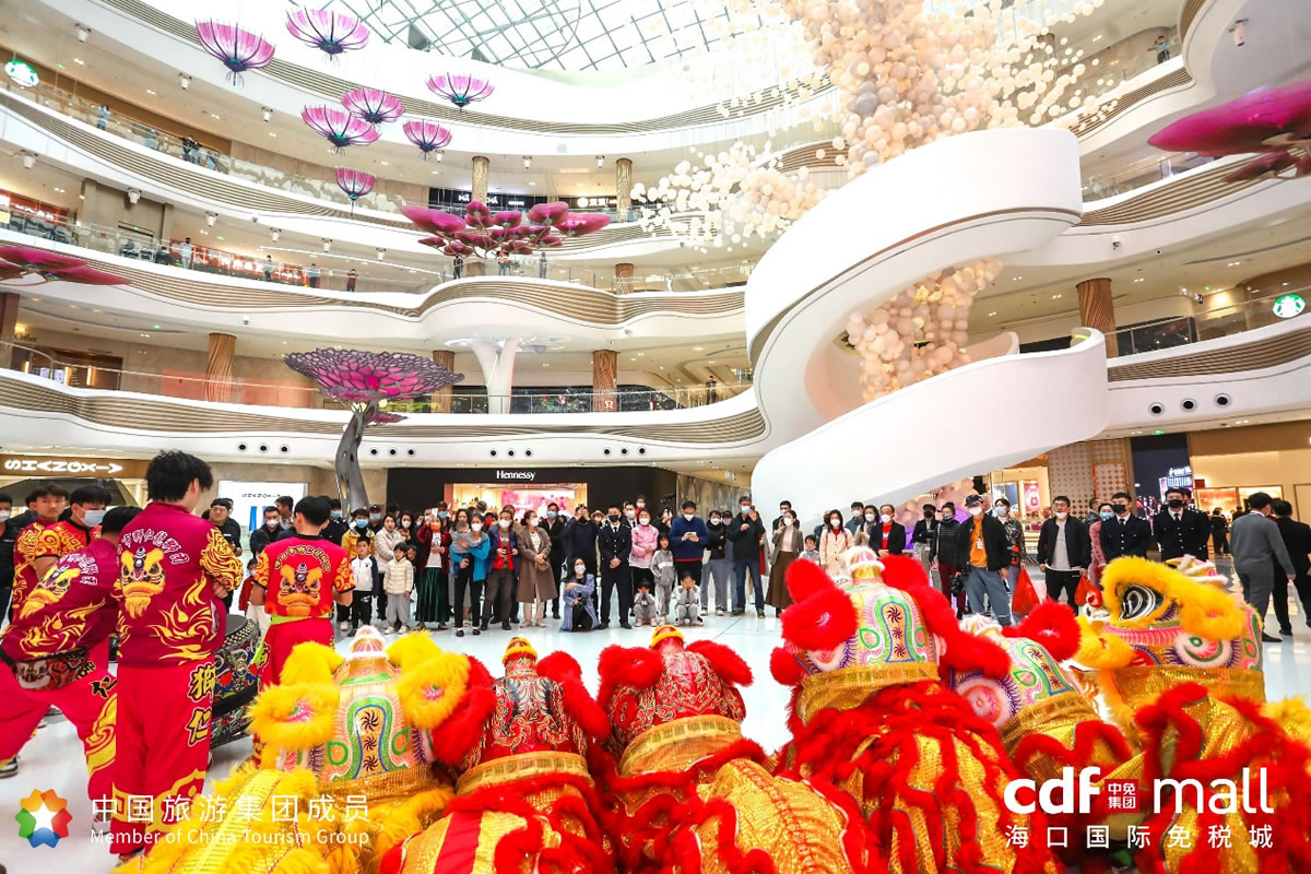 踐行“誠(chéng)信經(jīng)營(yíng)、優(yōu)質(zhì)服務(wù)”理念 中免集團(tuán)行穩(wěn)致遠(yuǎn)