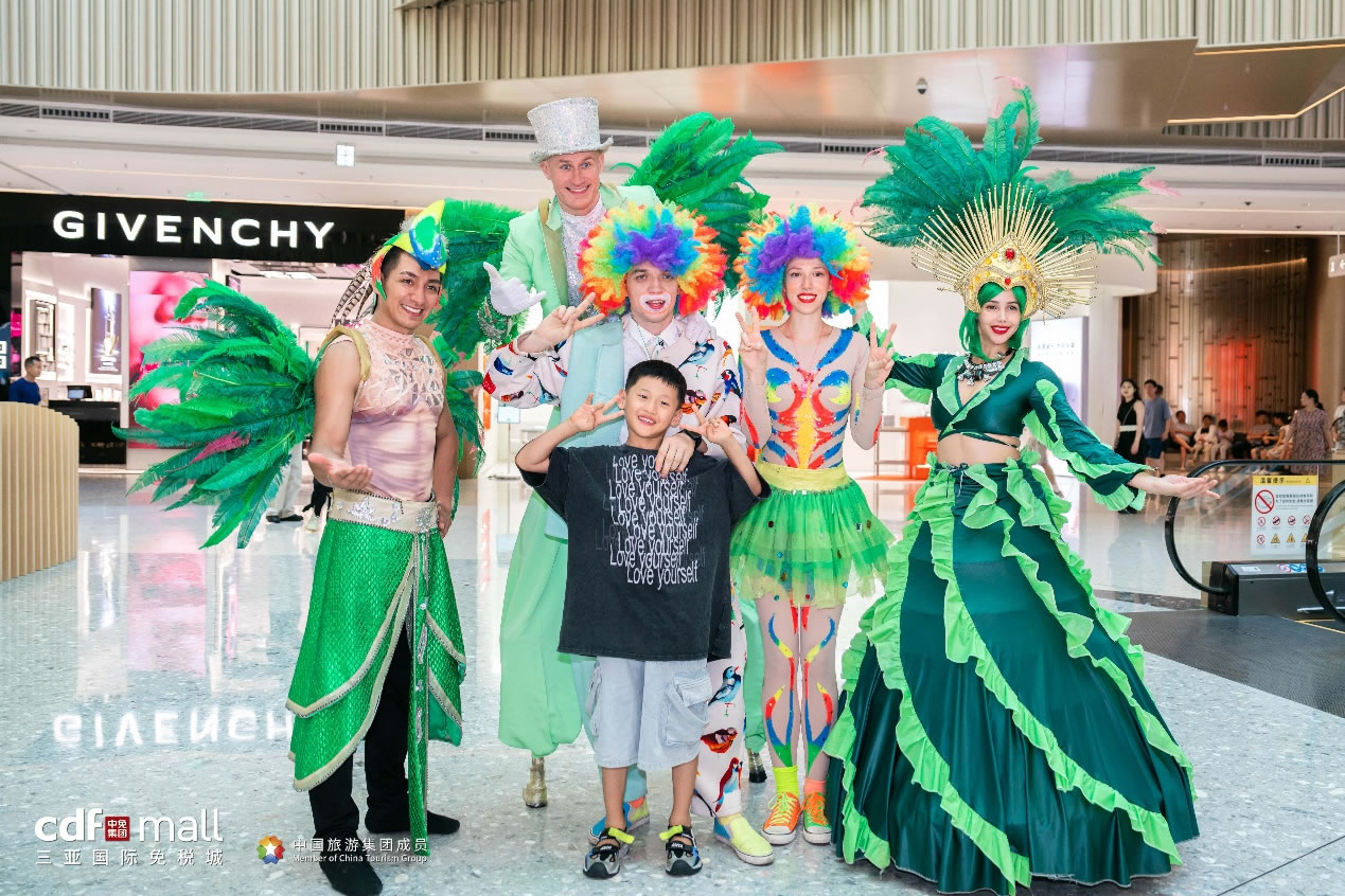 引領(lǐng)風(fēng)潮樹標(biāo)桿，cdf三亞國(guó)際免稅城十年免稅購(gòu)物創(chuàng)新實(shí)踐